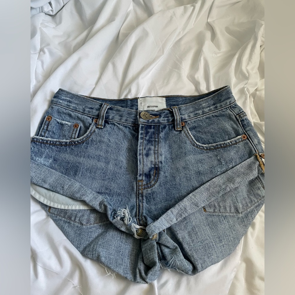 SALTY DOG LOW WAIST BANDIT DENIM SHORT from One teaspoon